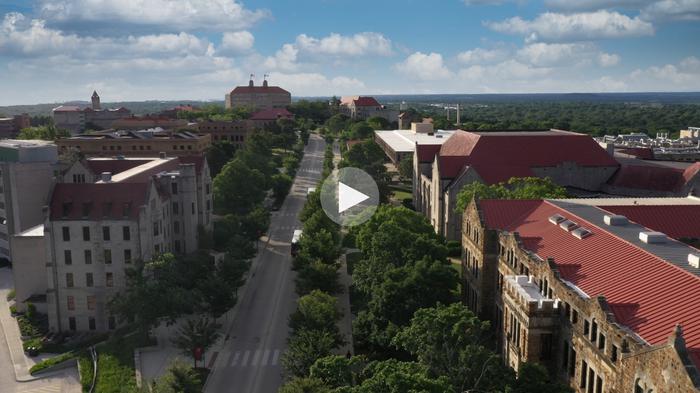 堪萨斯大学