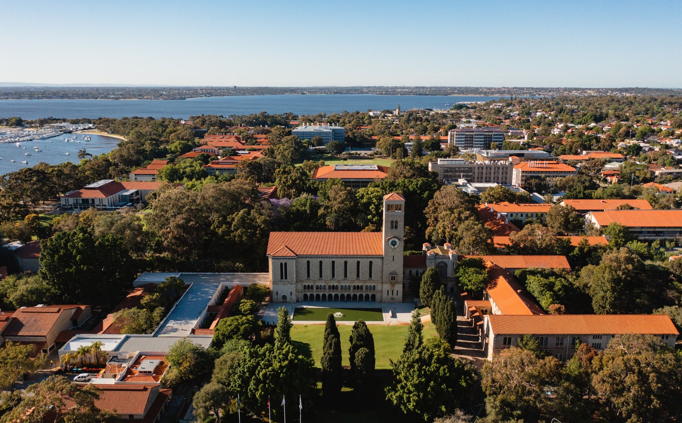 西澳大学排名如何？